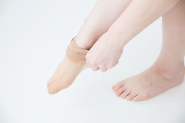 働く女性必見!ストッキングを伝線させない3つのポイントとは? | なるほどインフォナビ